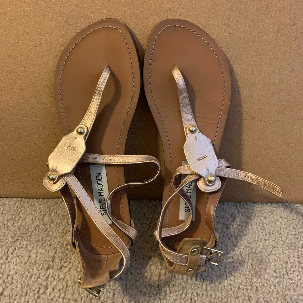 STEVE MADDEN gold sandals